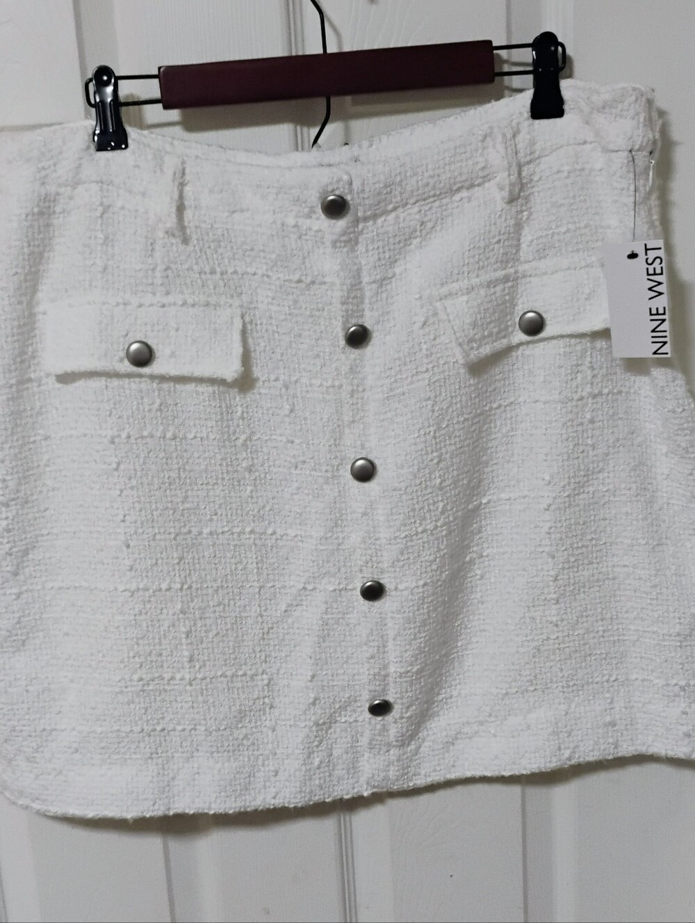 Nine West White Textured Lined Skirt with Silver Buttons.